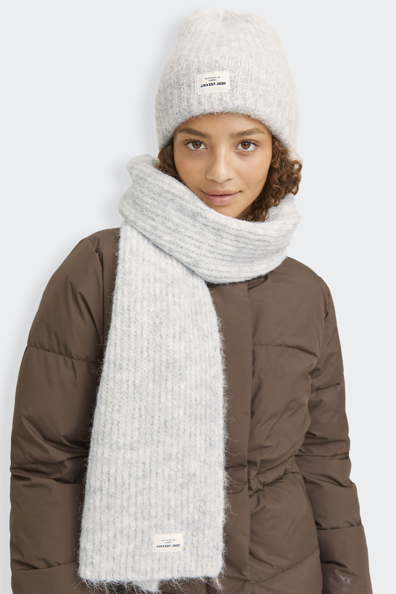 cappello-e-sciarpa-donna-363ulo-1.jpg